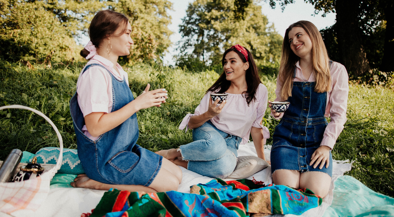 People Enjoy Tea